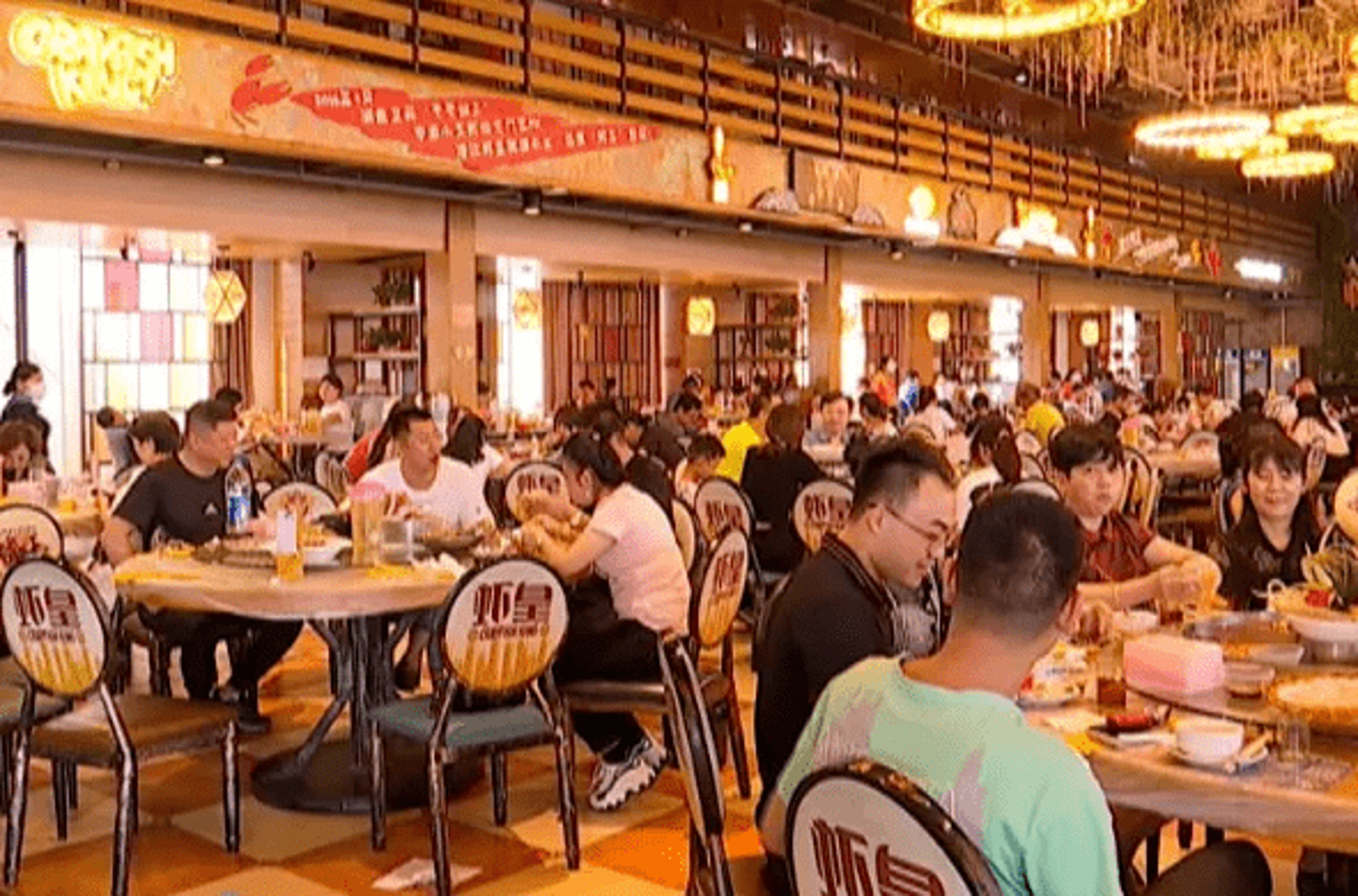 虾小士餐饮